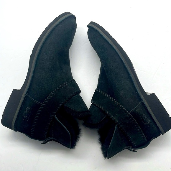 Ugg McKay Suede Ankle Boots 7.5 Wool Insoles Faux Fur Classic Comfort Black Boho - Picture 8 of 17